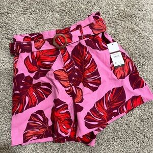 Pink Tropical Leaf Print Women's Shorts